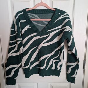Green and White Zebra Print V-Neck Sweater